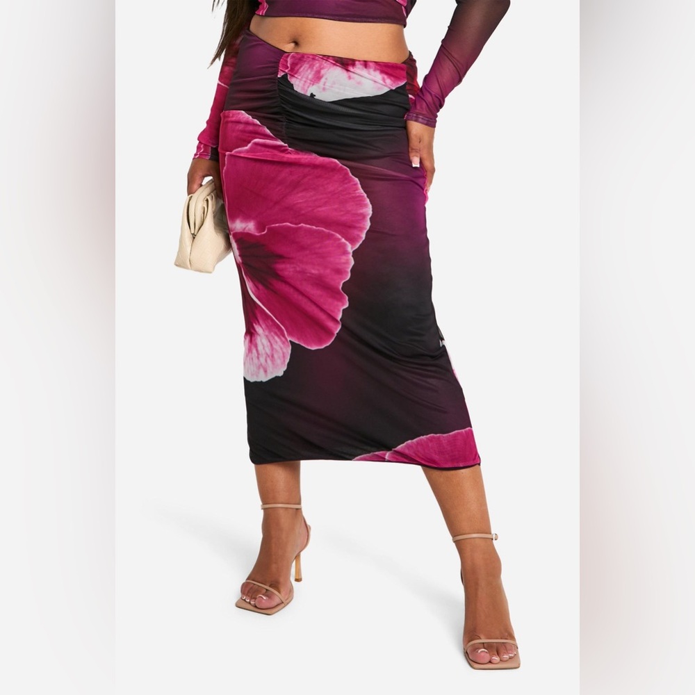 Boohoo Floral Mesh Ruched Back Midaxi Skirt size 16